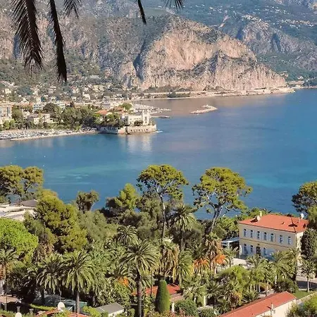 Terrasse Vue A 50 M Parking 니스